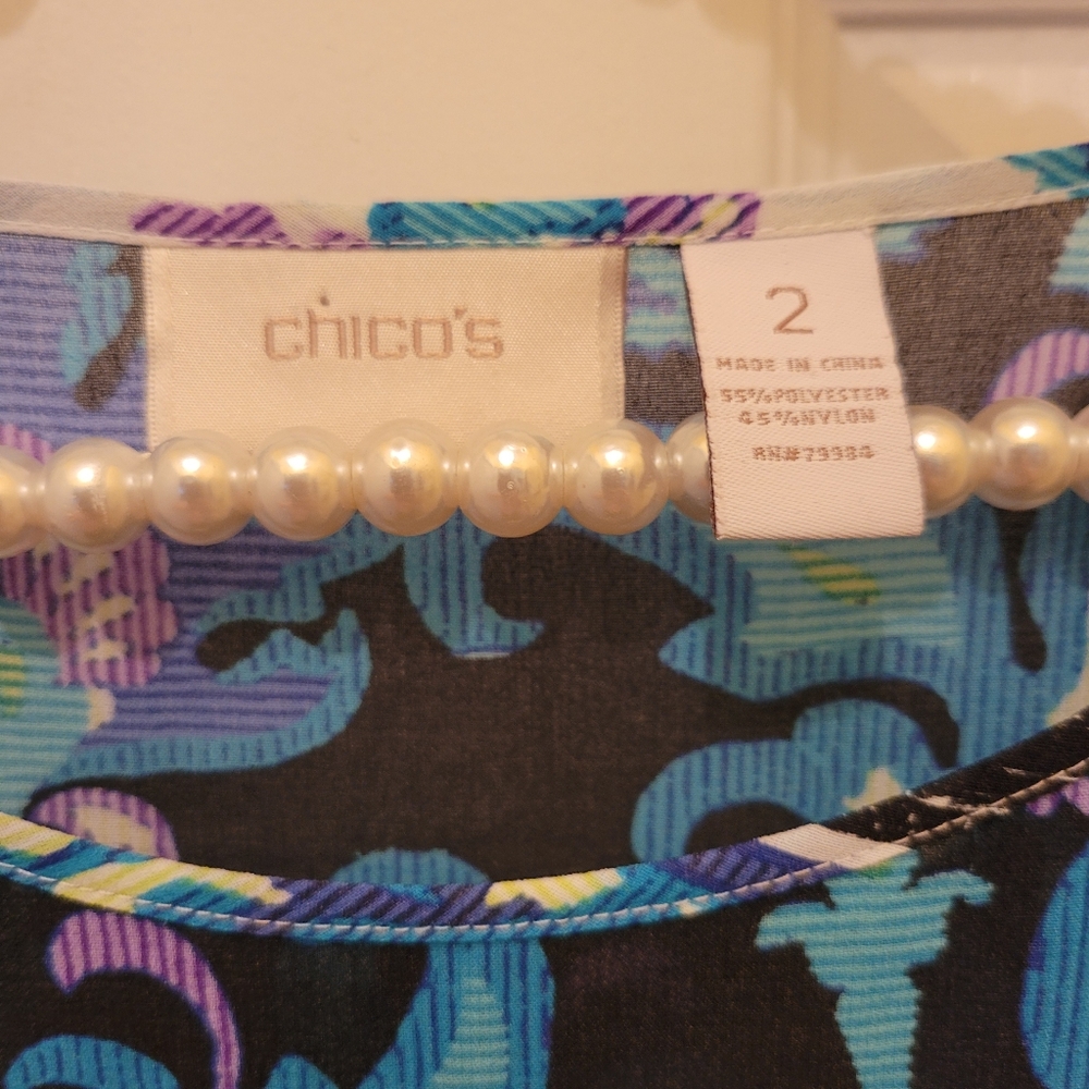 Chico's Stylish Unique Pattern Tunic Top! - image 6
